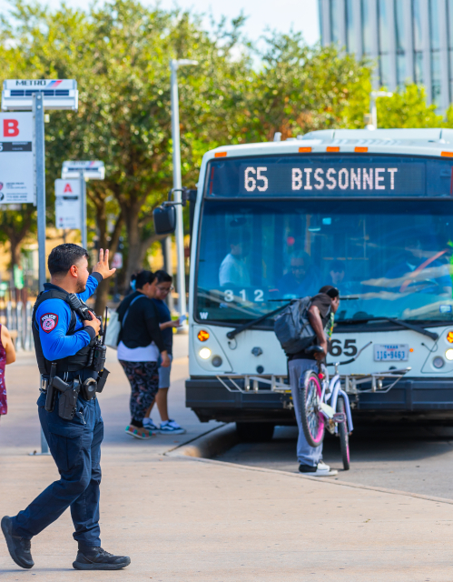 17111-MPD-Safety METRO Police Officer directing traffic.