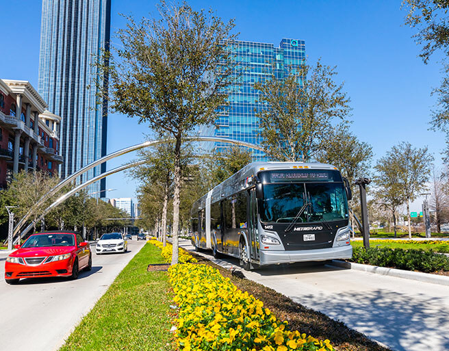 2846-METRORapid-656X513 METRORapid bus on street