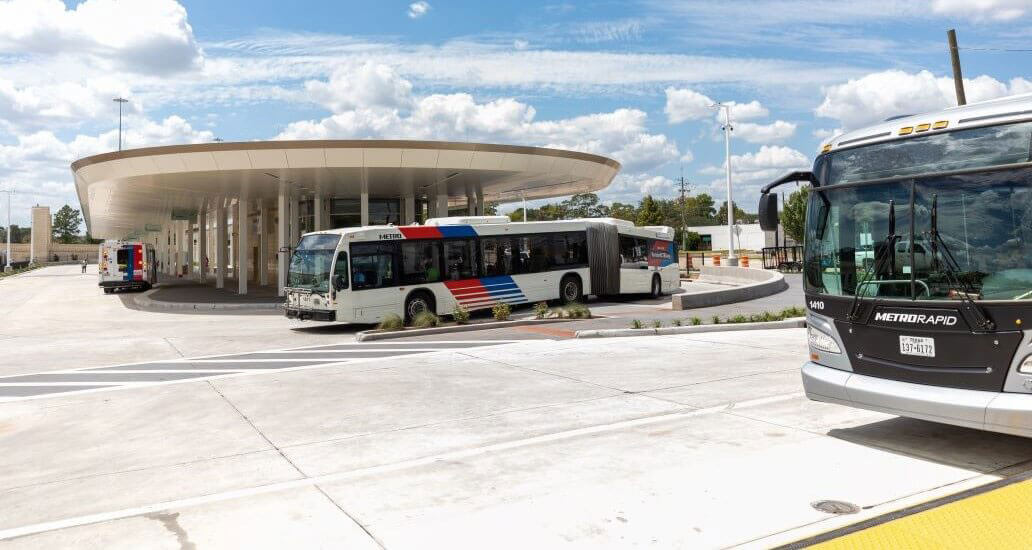 METRORapid Silver Line and Local Bus at the Northwest Transit Center.