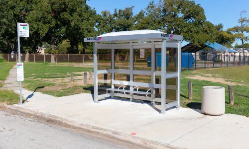 Bus shelter installation