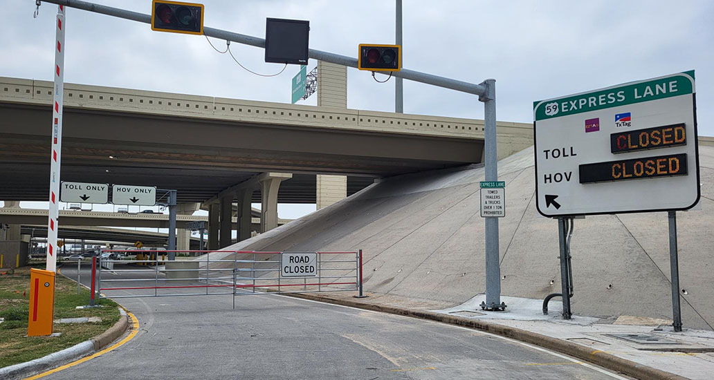The entrance to the U.S. 59 South HOV/HOT lane from the 610 West Loop frontage road.
