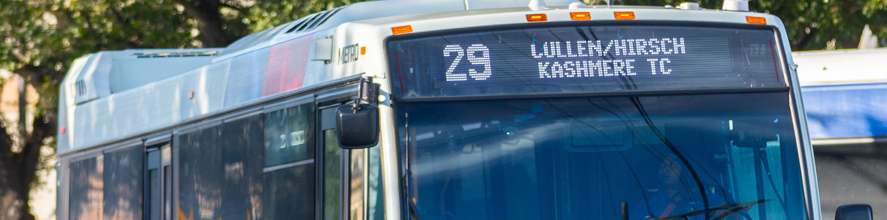 29 Cullen / Hirsch bus