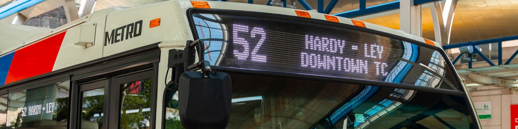 52 Hardy - Ley bus