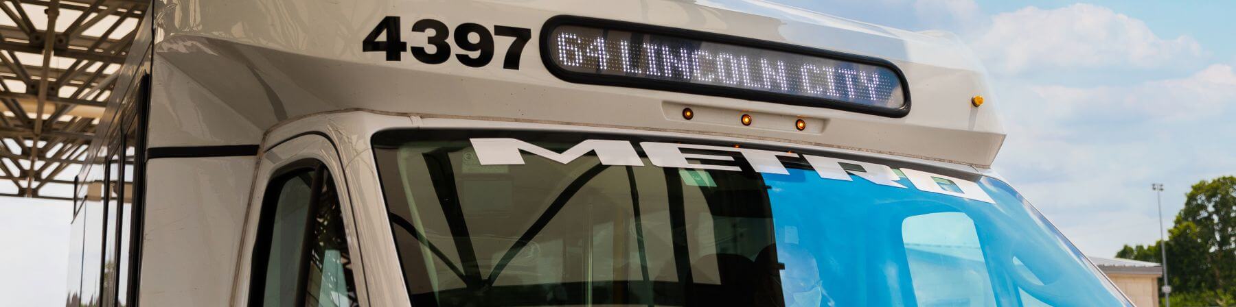 64 Lincoln City shuttle bus