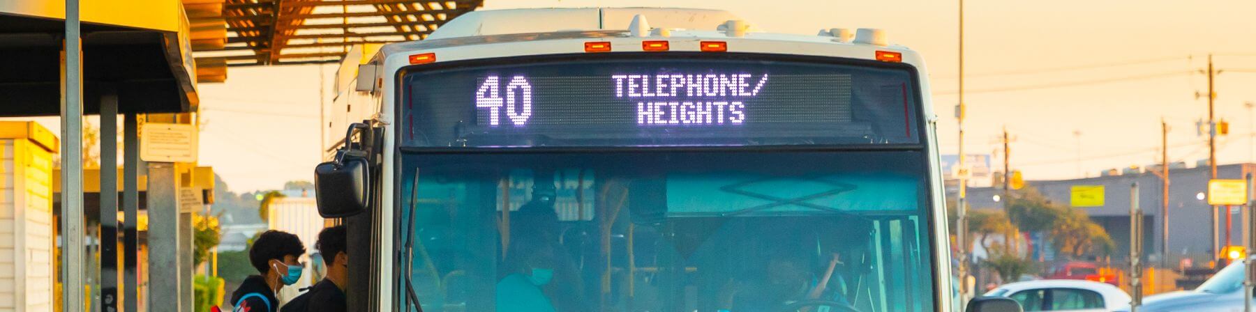 40 Telephone / Heights bus