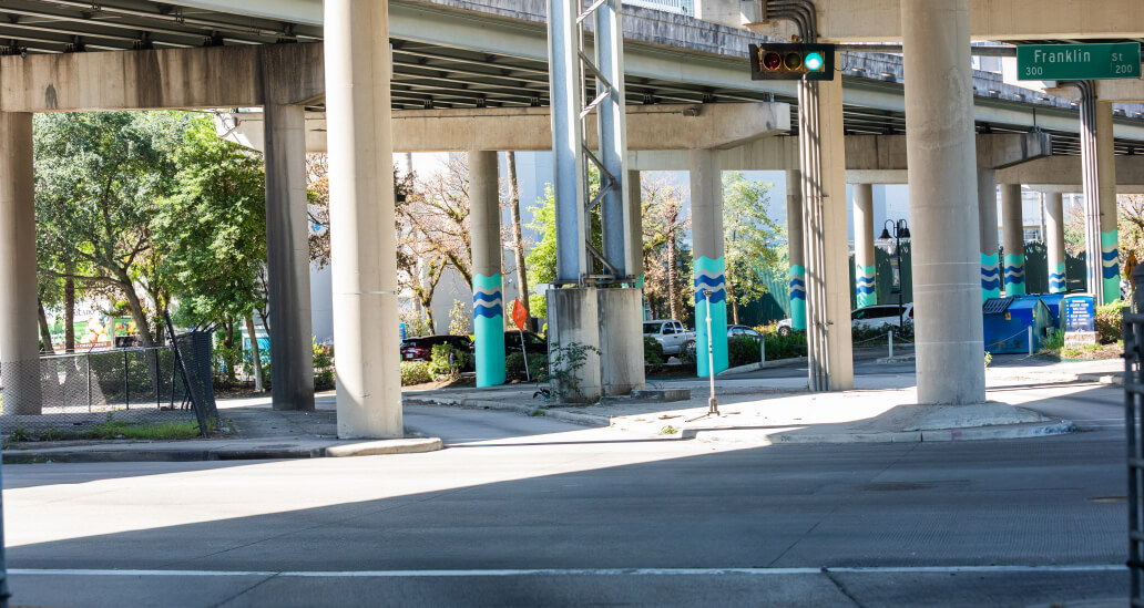 Interstate 10 Katy-CBD HOV ramp exit into Downtown