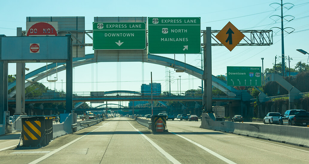 US Highway 59 Express Lane exit sign to the northbound main lanes