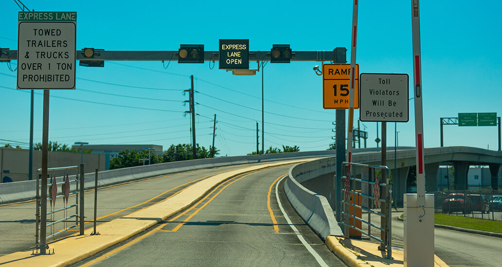 US 59 North HOV/HOT lane entrance from Will Clayton Parkway.