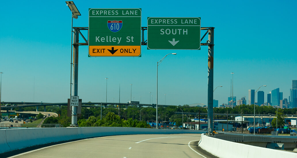 59 North Freeway express lane exit towards Kelley Street/North Loop 610.