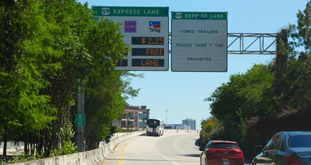 US Highway 59 Express Lane sign at Smith Street