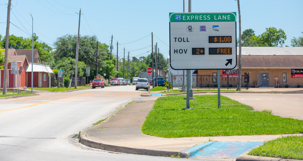 I-45 South HOV lane entrance at Eastwood Transit Center