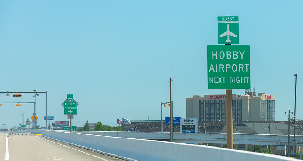 Interstate 45 South outbound hov/hot lane towards Hobby Airport.