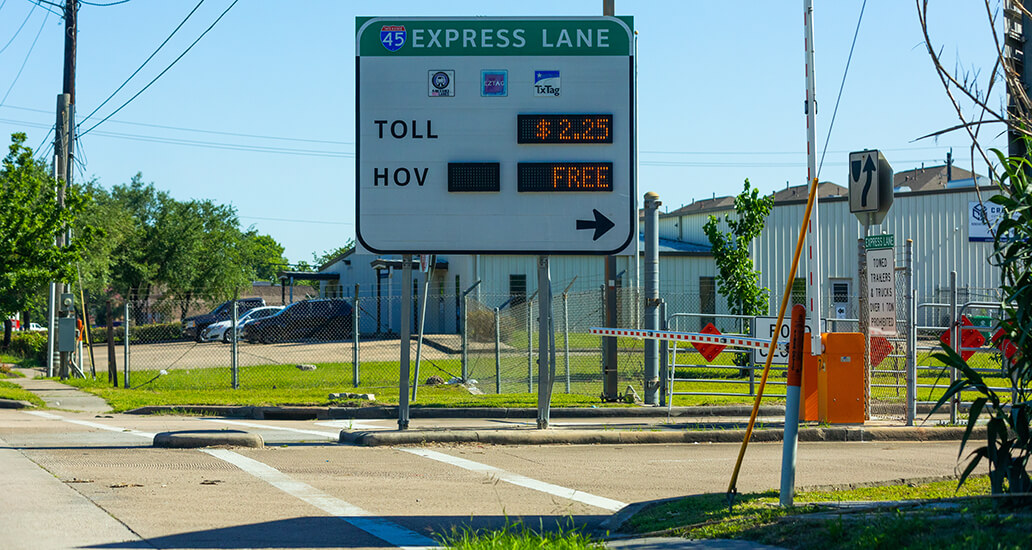 I-45 South HOV express lane entrance from Monroe Boulevard.