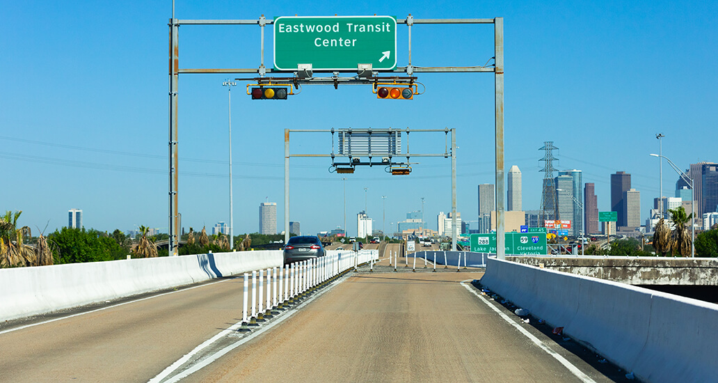 I-45 South inbound HOV/HOT lane exit from the Eastwood Transit Center.