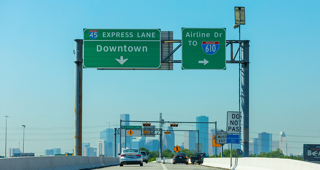 I-45 North inbound express lane exit toward Airline Drive and 610.