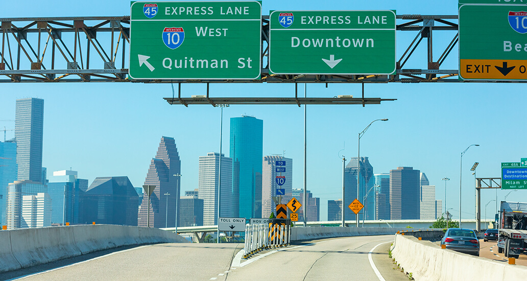 I-45 North inbound express lane exit towards Quitman Street and I-10 West.