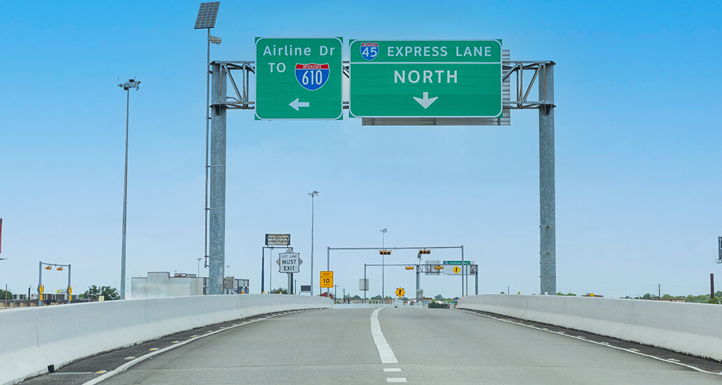 I-45 North outbound express lane exit towards Airline Drive and the 610 loop.